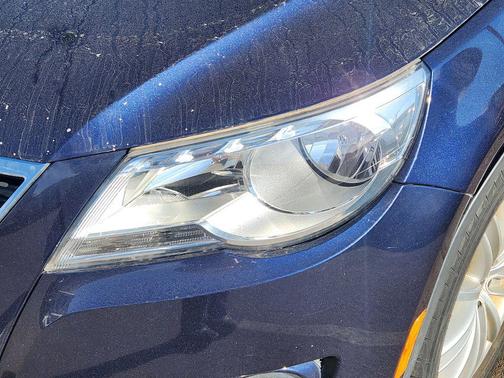 2011 Volkswagen Tiguan SE