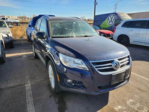 2011 Volkswagen Tiguan SE