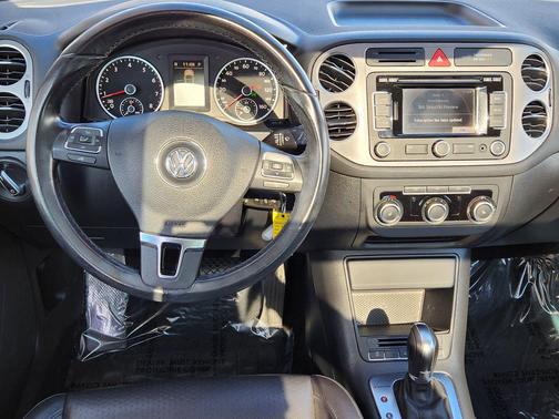 2011 Volkswagen Tiguan SE