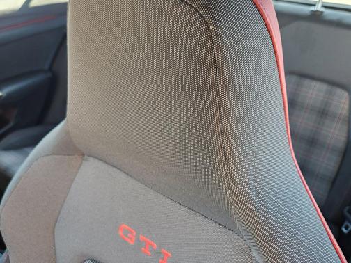 2024 Volkswagen Golf GTI 2.0T S DSG