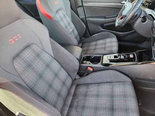 2024 Volkswagen Golf GTI 2.0T S DSG