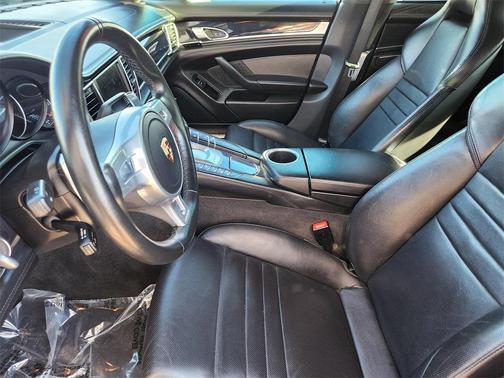 2014 Porsche Panamera GTS