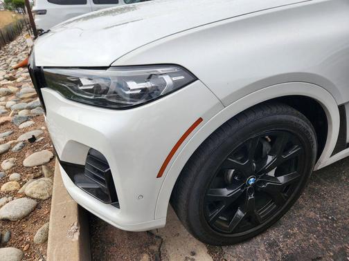 Mineral White Metallic 2020 BMW X7 xDrive40i