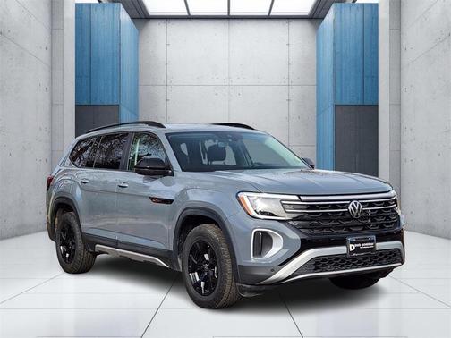 2025 Volkswagen Atlas 2.0T Peak Edition