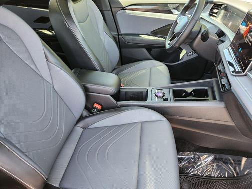 Monterey Blue Pearl 2025 Volkswagen Tiguan 2.0T SE R-Line Black 4MOTION