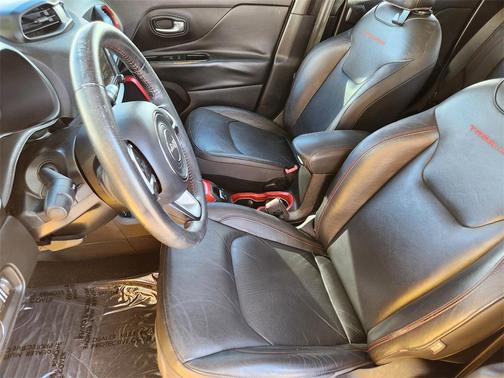 2016 Jeep Renegade Trailhawk