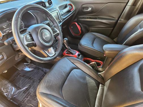 2016 Jeep Renegade Trailhawk