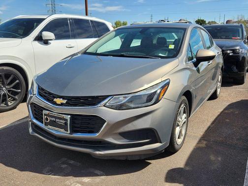 Pepperdust Metallic 2018 Chevrolet Cruze LT