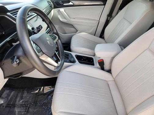 2024 Volkswagen Tiguan 2.0T SE 4MOTION