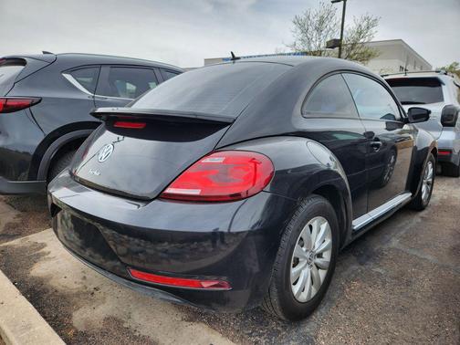 Deep Black Pearl 2019 Volkswagen Beetle 2.0T S