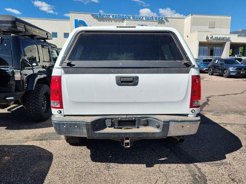 Summit White 2009 GMC Sierra 1500 Hybrid 3HA