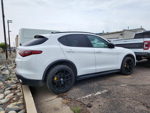 Alfa White 2018 Alfa Romeo Stelvio Ti Sport