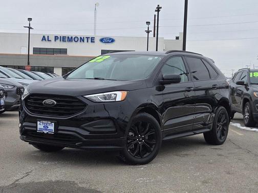 2022 Ford Edge SE