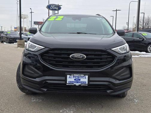 2022 Ford Edge SE