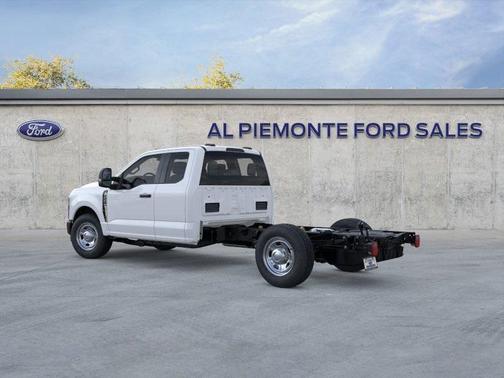2025 Ford F-350 XL