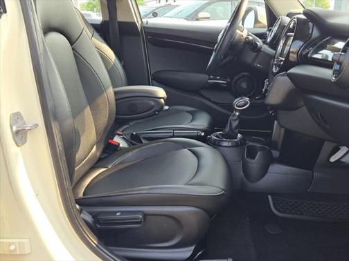 2016 MINI Hardtop Cooper