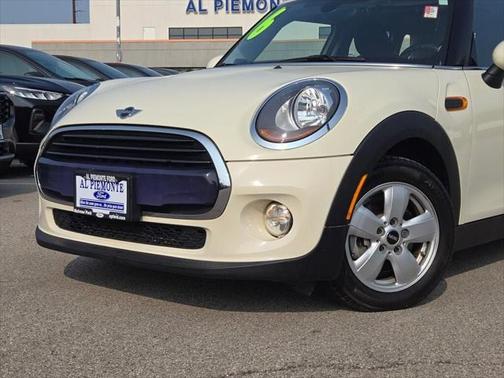 2016 MINI Hardtop Cooper