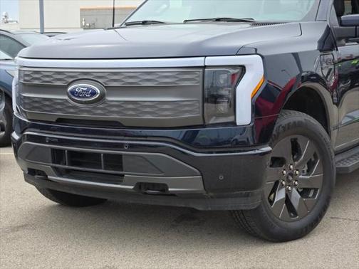 2023 Ford F-150 Lightning LARIAT