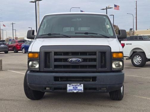 2013 Ford E350 Super Duty XL