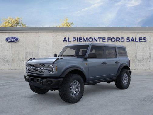 Azure Gray Metallic Tri-Coat 2025 Ford Bronco Badlands