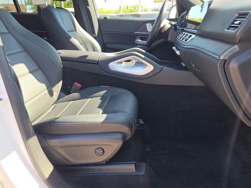 White 2022 Mercedes-Benz GLE 350 Base