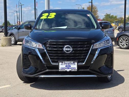 2023 Nissan Kicks S