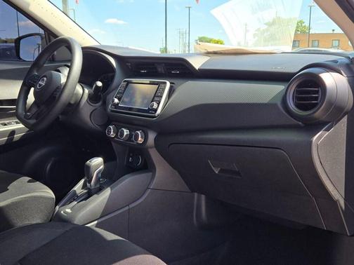 2023 Nissan Kicks S