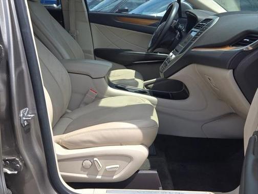 2017 Lincoln MKC Select