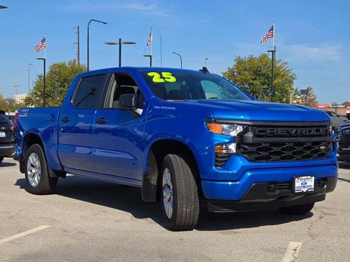 2025 Chevrolet Silverado 1500 Custom