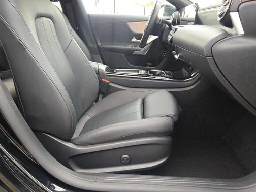 2025 Mercedes-Benz CLA 250 4MATIC