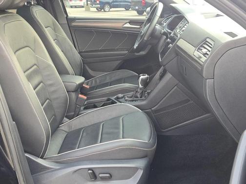 2023 Volkswagen Tiguan 2.0T SEL R-Line 4MOTION