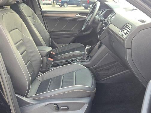 2023 Volkswagen Tiguan 2.0T SEL R-Line 4MOTION