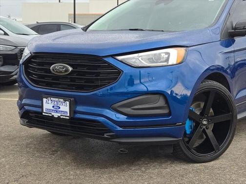 2022 Ford Edge SE