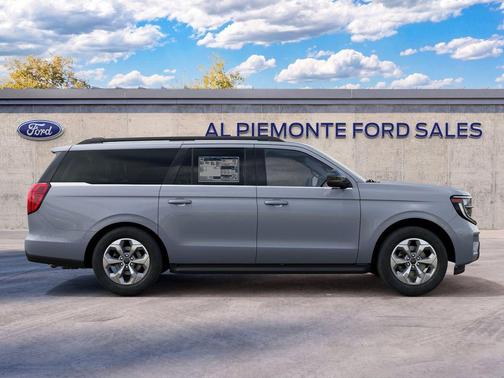 Glacier Gray Metallic Tri-Coat 2027 Ford Expedition Max Active 4x4