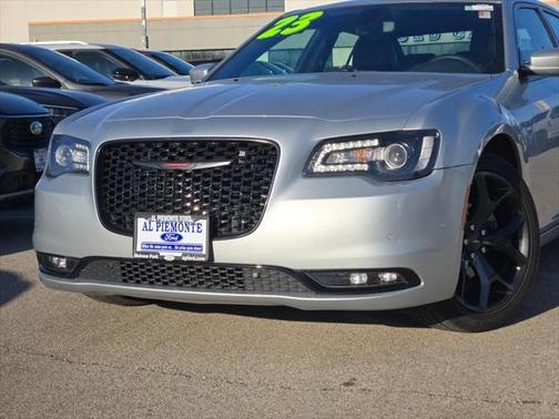 2023 Chrysler 300 S