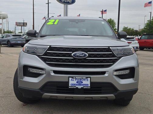 Silver Metallic 2021 Ford Explorer XLT