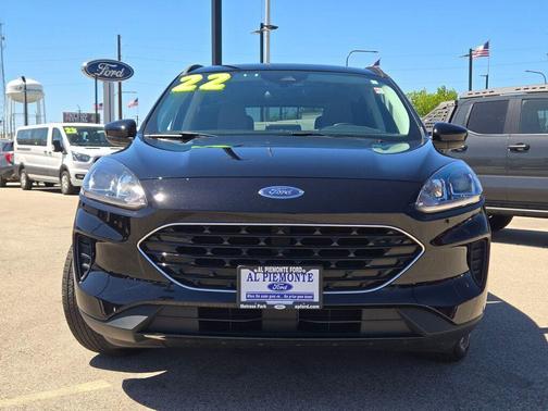 Agate Black Metallic 2022 Ford Escape SE