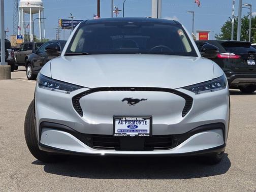 2023 Ford Mustang Mach-E California Route 1