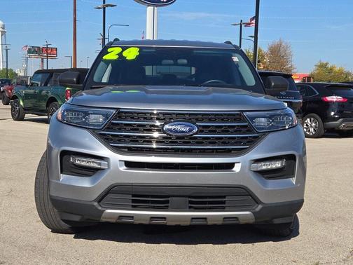 2024 Ford Explorer XLT