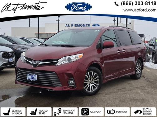 2020 Toyota Sienna XLE