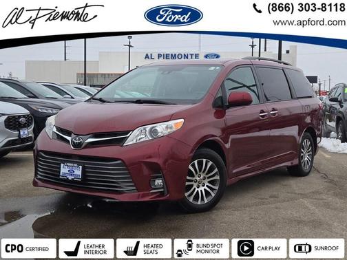 2020 Toyota Sienna XLE
