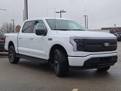 2025 Ford F-150 Lightning Flash