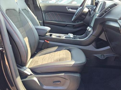 2022 Ford Edge ST Line