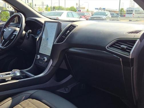 2022 Ford Edge ST Line