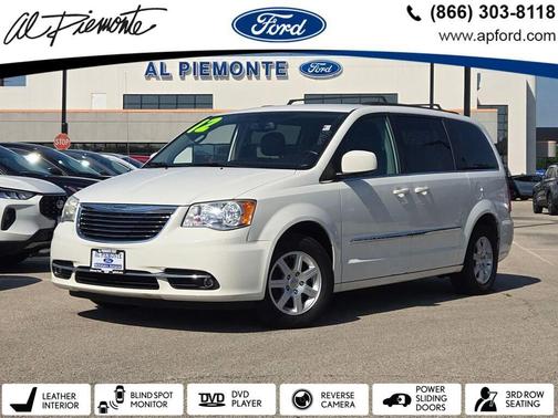 2012 Chrysler Town & Country Touring