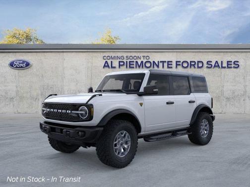 Oxford White 2025 Ford Bronco Badlands SUV