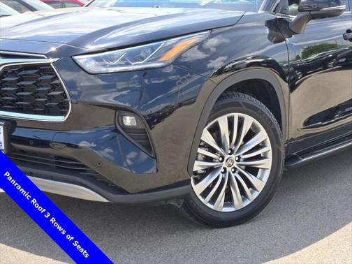2022 Toyota Highlander Platinum