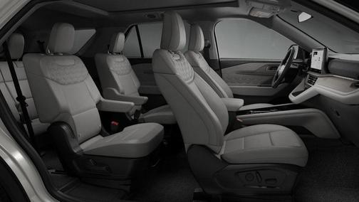 Star White Metallic Tri-Coat 2026 Ford Explorer Platinum