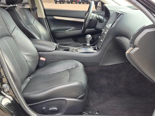 2012 INFINITI G37x Base