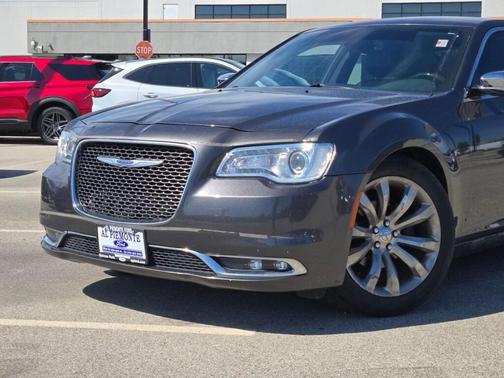 2019 Chrysler 300 Limited